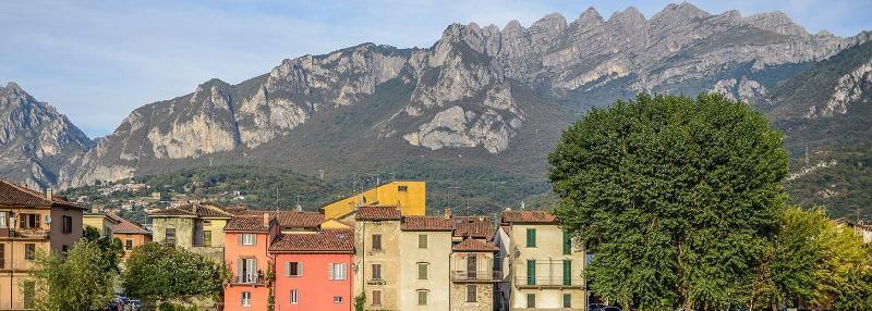 Hotel Don Abbondio Lecco Exterior foto